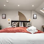 Radiant Studio Nook With Full Kitchen